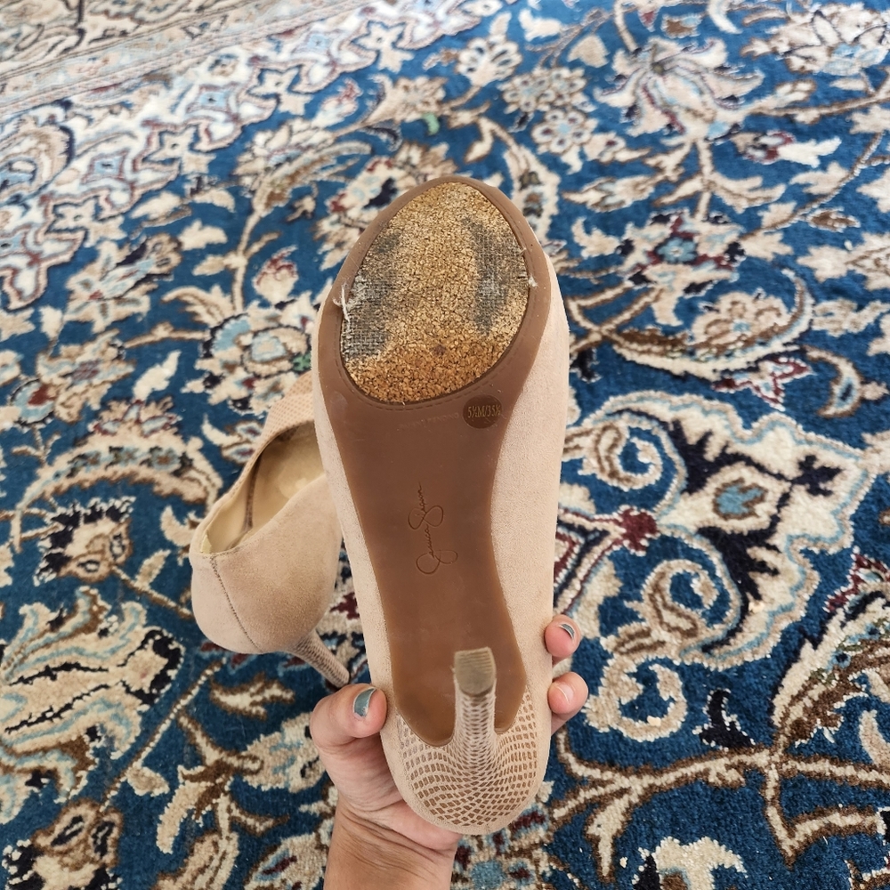 Jessica Simpson Vegan Suede Platform Pumps - Picture 4 of 4